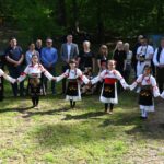 Img 7d81f882b21c692bee9837b9a5b319a2 v