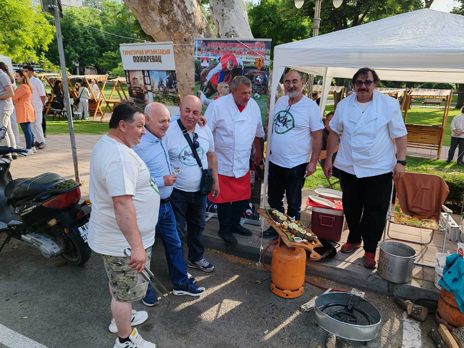 Img f3f0794c6173003bcb1be0282d9104e5 v